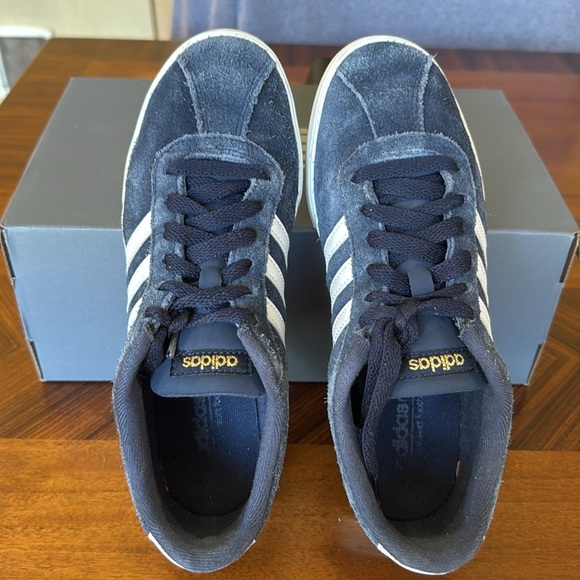 Women’s Adidas neo shoes. Size 7 - Picture 3 of 7